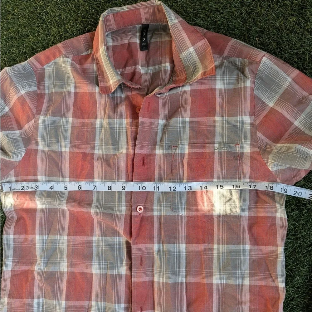 RVCA Mens Long Sleeve Plaid Button Down Shirt Red Grey S Cotton Poly Skate Surf - Picture 4 of 6